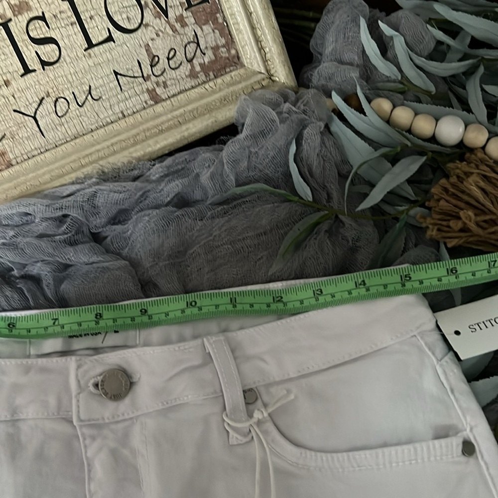 Just Black Denim white denim skirt. Women’s size L - Picture 9 of 9